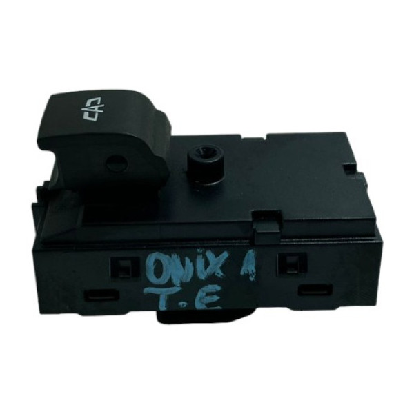 Botao Vidro Elétrico Traseiro Onix 2020 A 2023 26211277 6658