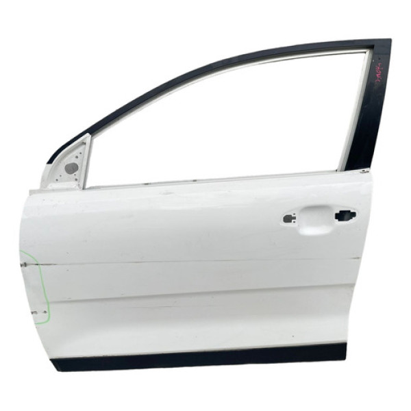 Porta Dianteira Esquerda Kia Stonic Peq Detalhe