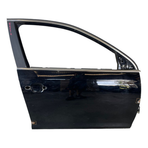 Porta Dianteira Direita Jetta 2007 2008 2009 2010 Detalhe