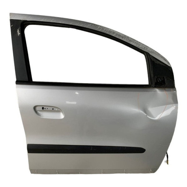 Porta Dianteira Direita Gm Spin Usada Com Detalhes