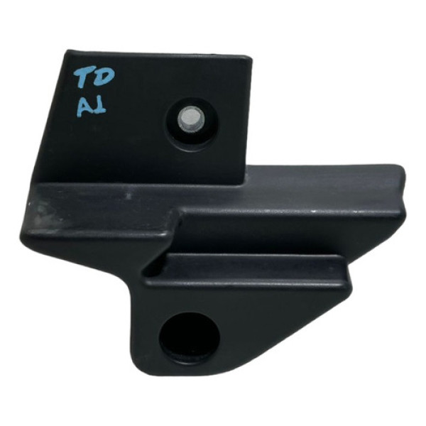 Suporte Assoalho Traseiro Direito Audi A1 8x0863424 -7071