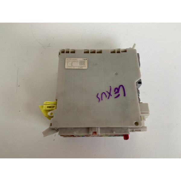 Caixa De Fusiveis Direito Lexus Ls460 2007 8273050480 279