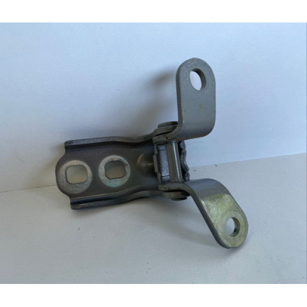 Dobradica Porta Dianteira Direita Tracker 2021 1813