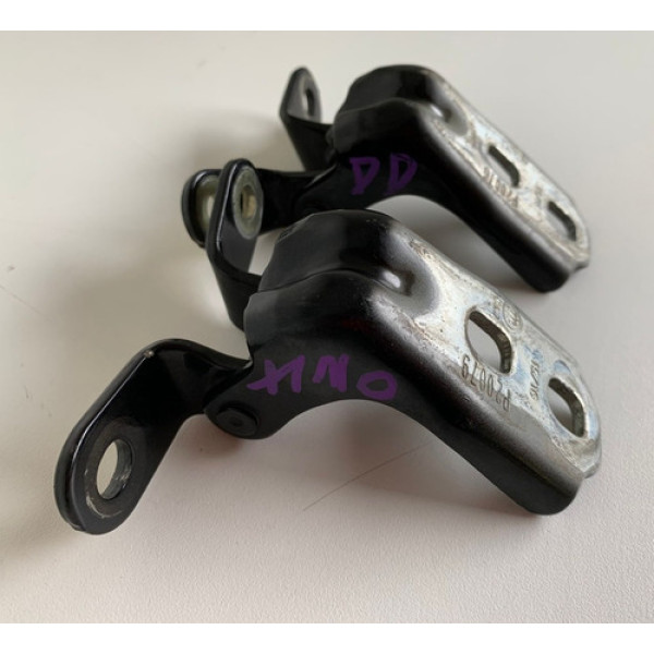 Par Dobradicas Porta Dianteira Direita Onix 2020 2611