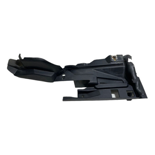 Acabamento Suporte Direito Churrasqueira Focus 2015 - 9226