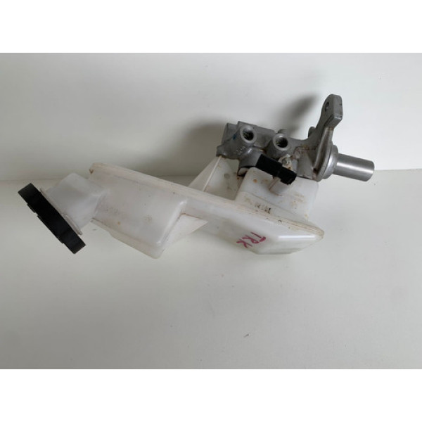 Cilindro Mestre Freio C/reservatorio Tracker 2021 1971