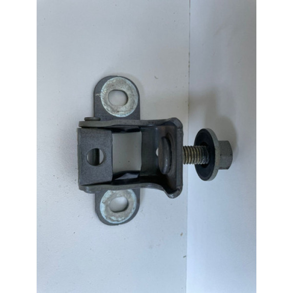 Dobradica Porta Traseira Direita Tracker 2021 1823