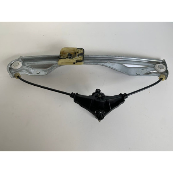 Maquina Vidro Manual Traseiro Direito Mobi 2020 2136
