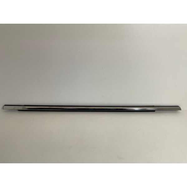 Pestana Externa Porta Traseira Esq. Fusion 2018 Usado