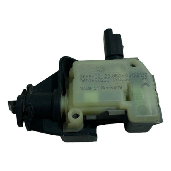 Trava Portinhola Tanque Combus Citroen C4 Lounge 2015 -10148