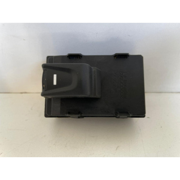 Botao Comando Vidro Eletr. Traseiro Esquerd Cadenza 2012 833