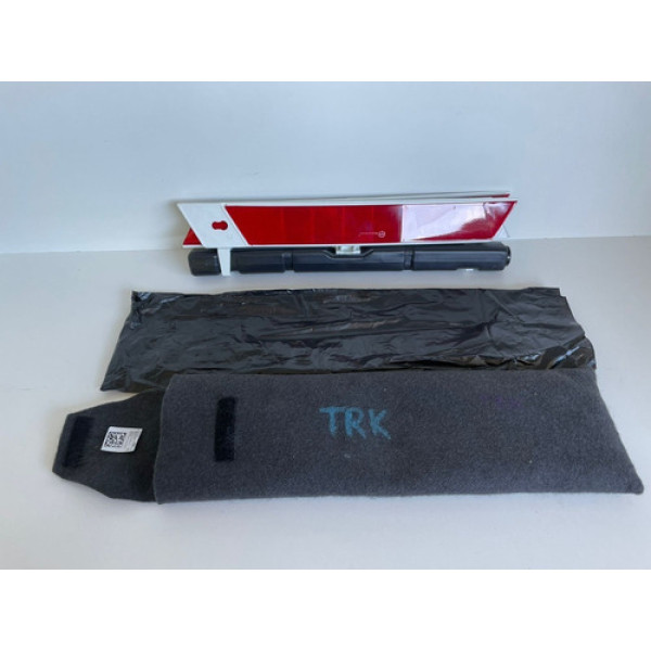 Triângulo De Segurança Sinalização Origina Tracker 2021 1802